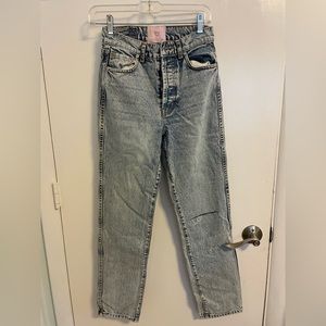 Revice distressed jeans